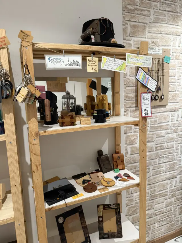 Il Crogiolo - Accessori a Genova (5)