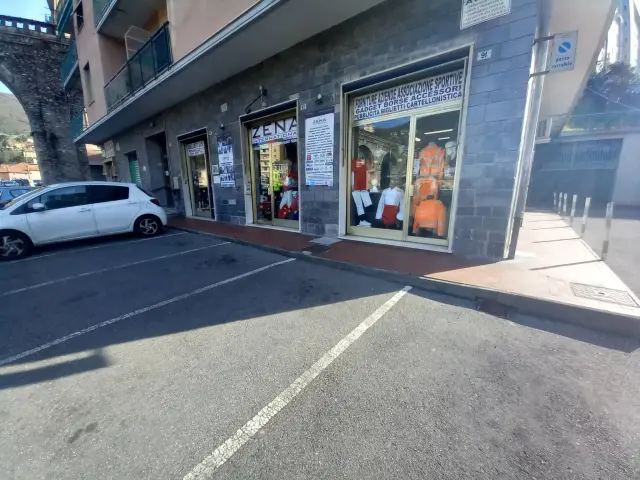 Zena International - Accessori a Genova (6)