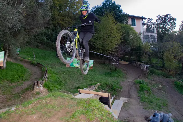 RAD SCHOOL MTB - Sport