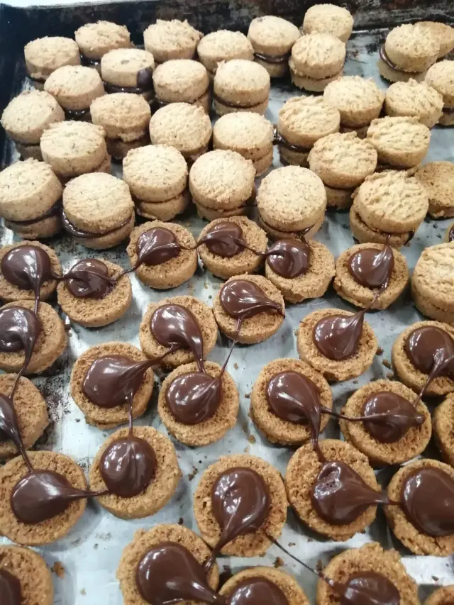 Pirlo Dolci e Biscotti - Cioccolaterie a Arenzano (6)