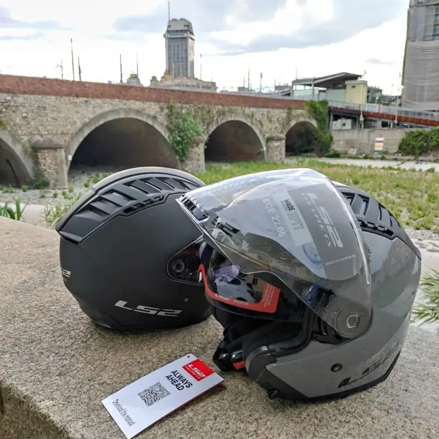 58 Rosso Bikers Store - Auto e Moto a Genova (2)
