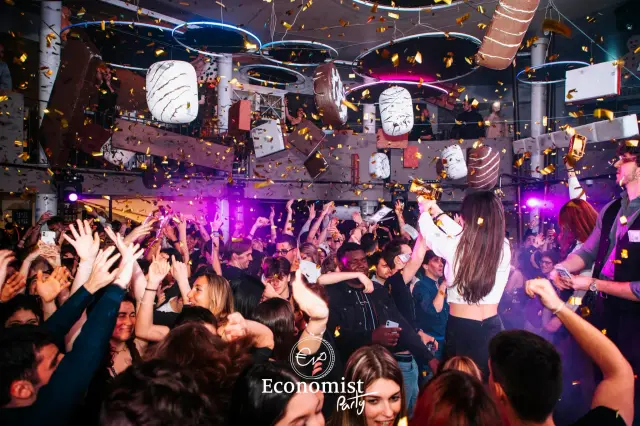 Estoril Beach Club - Stabilimenti balneari a Genova (5)