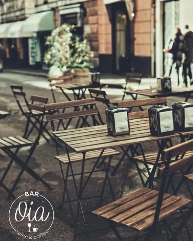 Oia Bar - Bar e caffetterie a Genova (6)