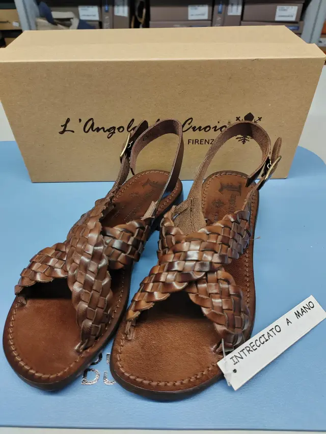 Pelletteria Renato - Accessori a Recco (2)