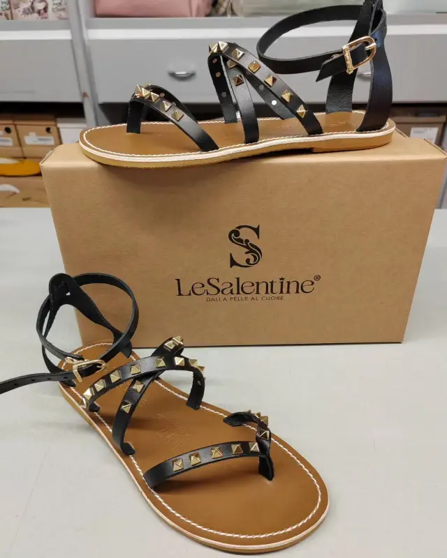 Pelletteria Renato - Accessori a Recco (5)