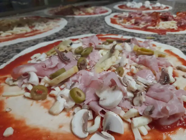 Pizzeria La Piazzetta Di Prà - Dove mangiare a Genova (5)