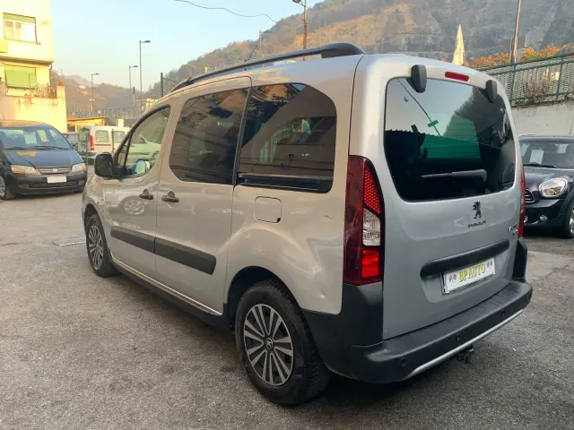 BP AUTOSERVICE - Concessionarie e saloni a Genova
