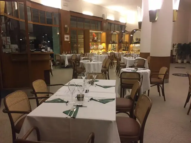 Gran Caffè Tritone - Bar e caffetterie a Sestri Levante (5)