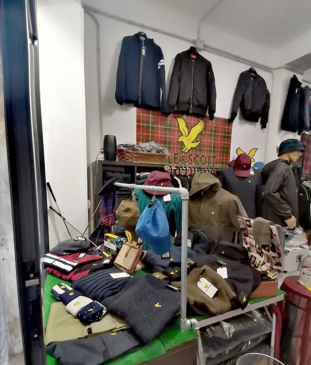 80'Style - Abbigliamento personalizzato a Genova (2)