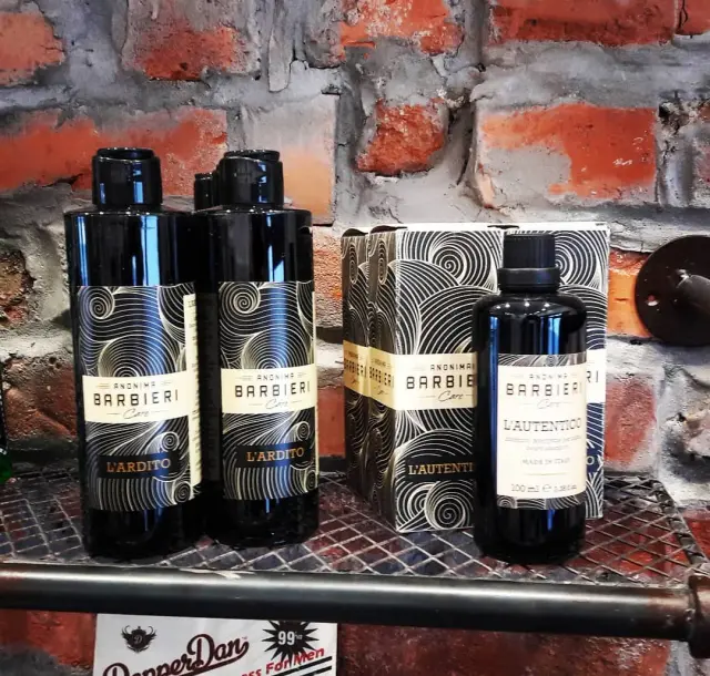 Le Figaro Barber & Gentlemen's Club - Barberie a Genova (5)