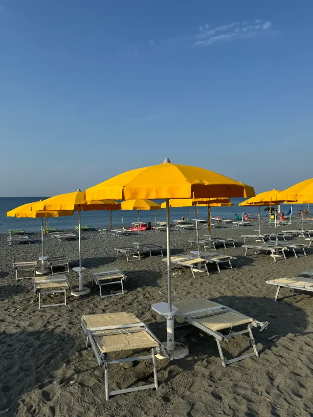 Marina di Voltri - Stabilimenti balneari a Genova (6)