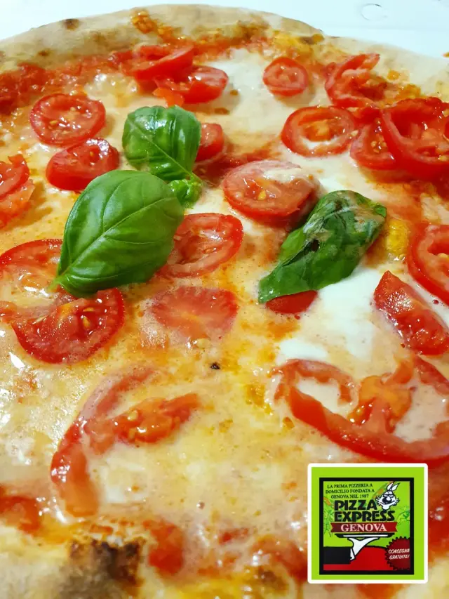 Pizza Express - Dove mangiare a Genova (6)