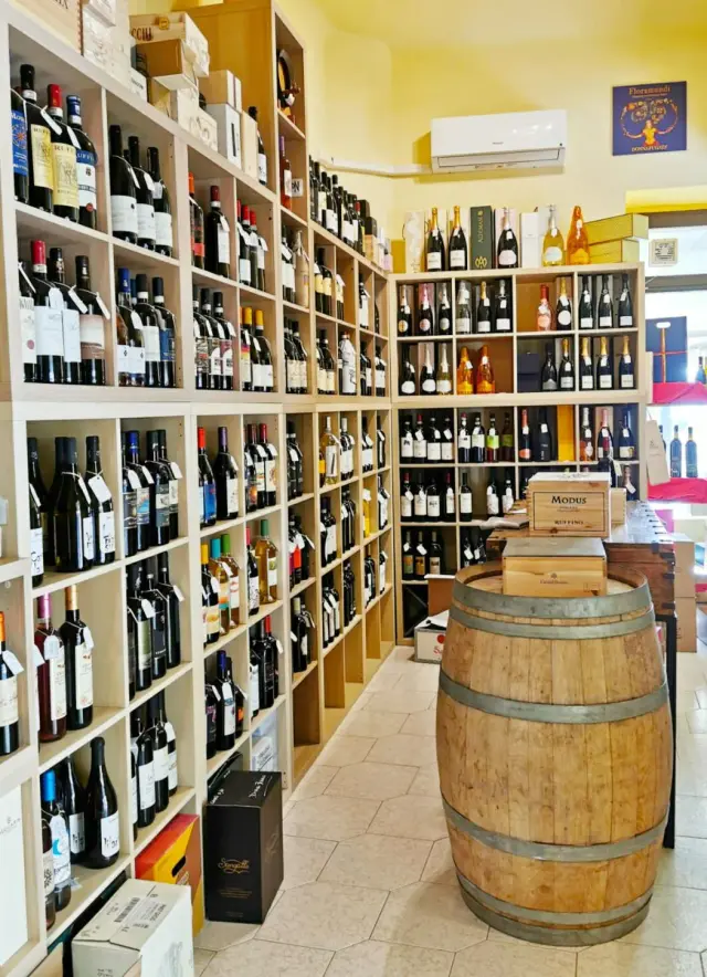 La Cantina Del Divin Bacco - Vini e bevande a Cogoleto (5)