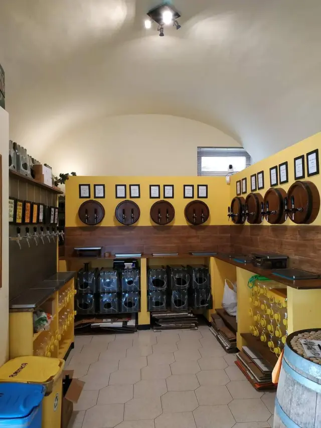 La Cantina Del Divin Bacco - Vini e bevande a Cogoleto (6)