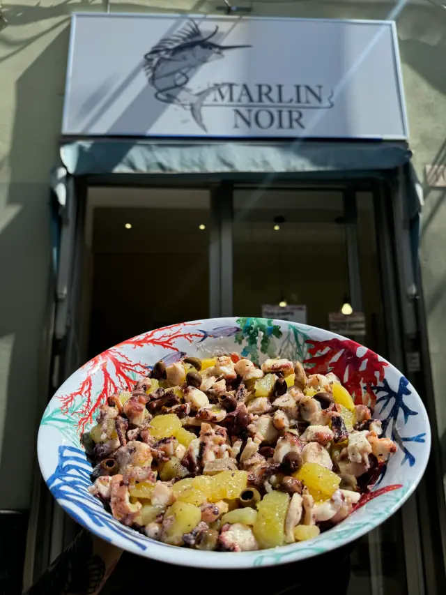 Marlin Noir - Pescherie a Genova (4)