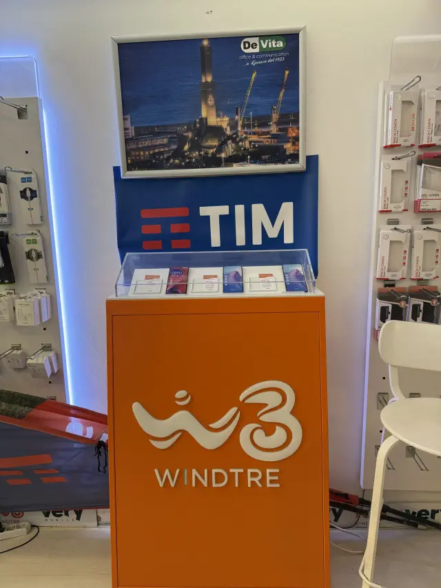 Windtre Store - Telefonia a Genova (2)