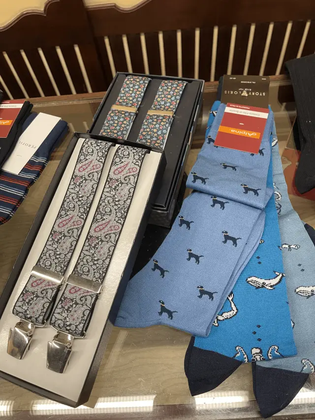 Li-Si Maglierie - Accessori a Genova (6)