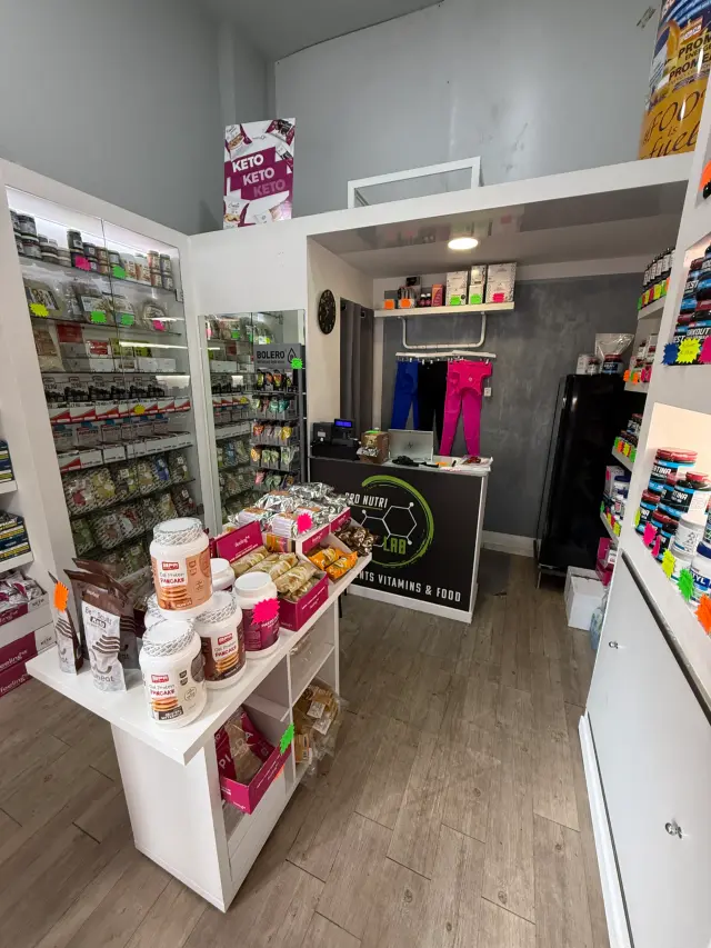 Pro nutri lab - Abbigliamento sportivo a Genova (4)