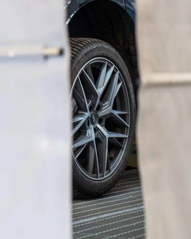 AM Autocarrozzeria - Vetri auto a Genova (5)
