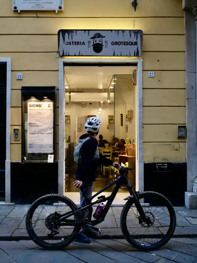 Osteria Grotesque - Trattorie a Finale Ligure (4)